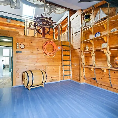 فيلة & Grill Family - No Parties Allowed وارسو