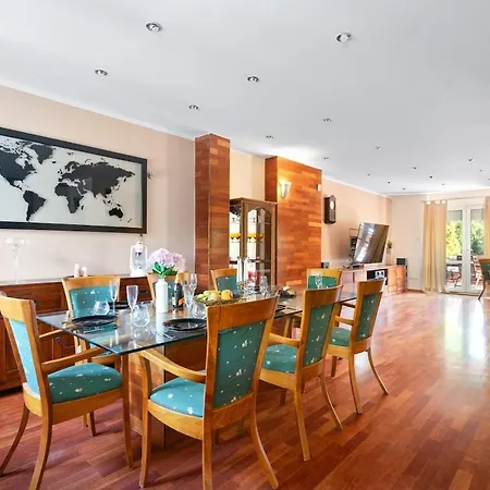 & Grill Family - No Parties Allowed וילה *