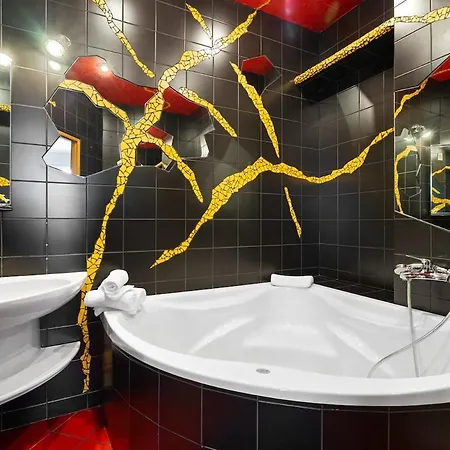 & Grill Family - No Parties Allowed Villa